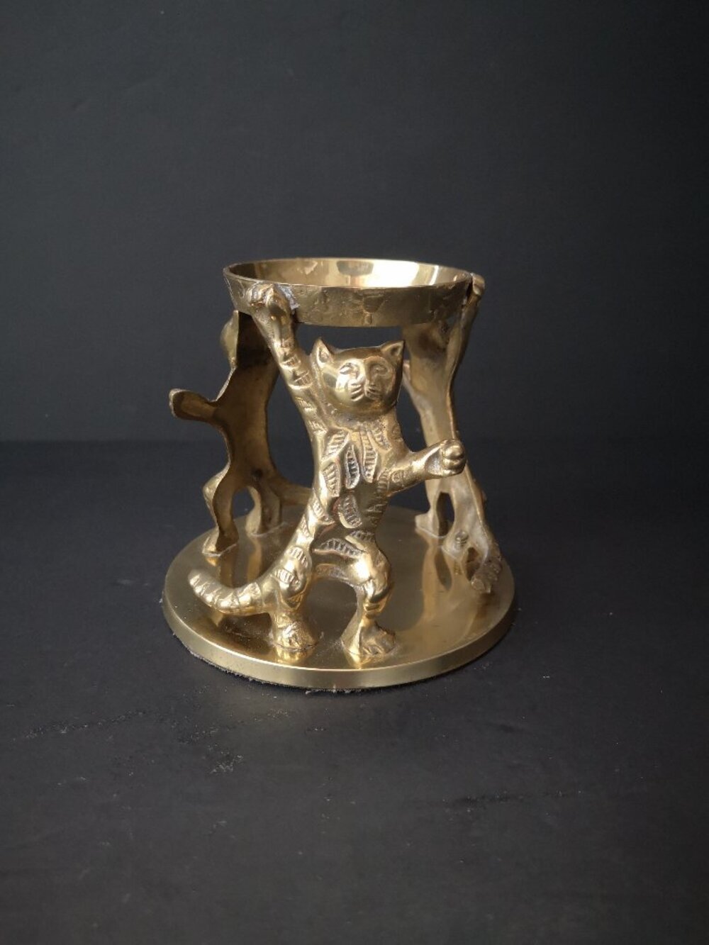VTG Made in India Brass Candle Holder w/ 3 Cats Holding up a Central Tray